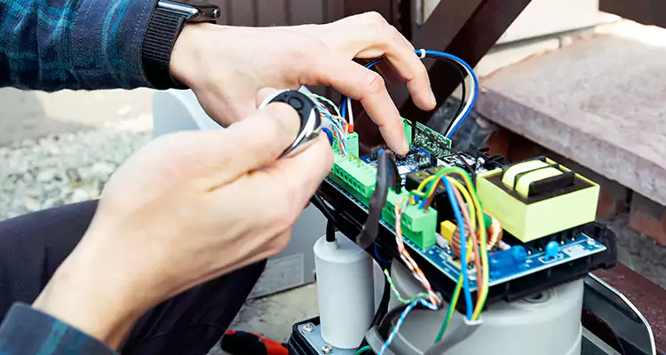Automatic Driveway Gate Repair in Lehigh Acres, FL