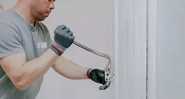 Cracked Door Jamb Repair in Lehigh Acres, FL