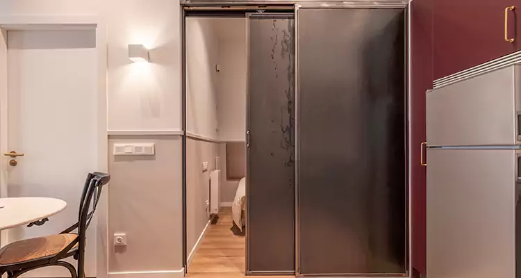 We Fix Closet Sliding Door in Lehigh Acres, FL 
