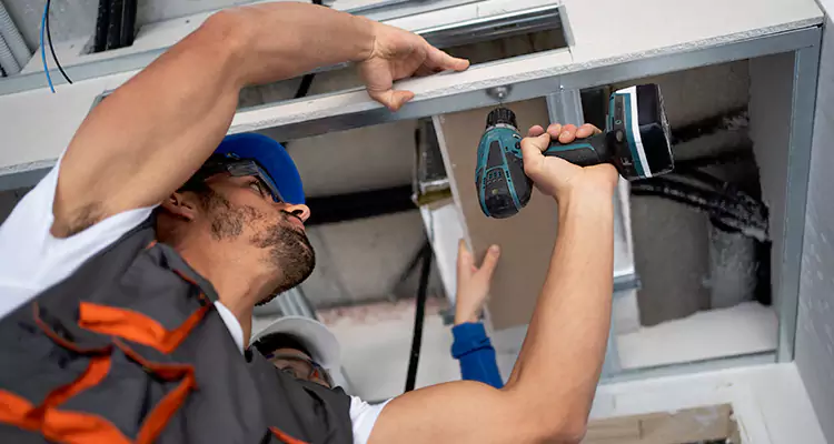 Emergency Overhead Door Repair in Lehigh Acres, FL
