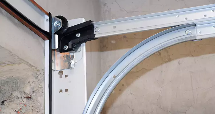 Maintain Liftmaster Garage Door Off Track in Lehigh Acres, FL