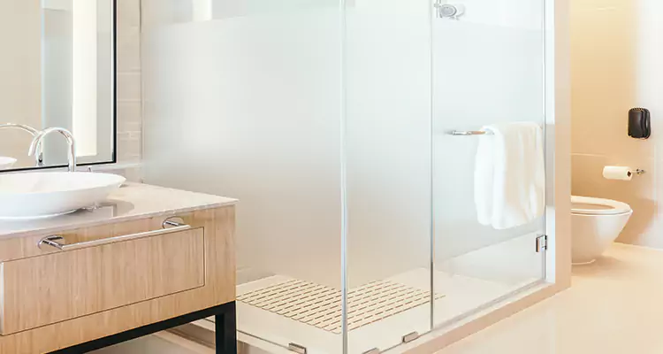 Expert Shower Door Fix and Repair in Lehigh Acres, FL