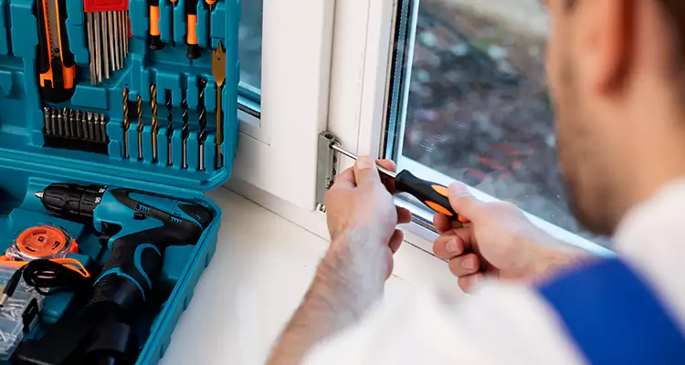 Mirrored Sliding Doors Replacement Expert in Lehigh Acres, FL
